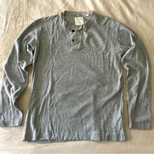 Men’s Billy Reid long sleeve henley- Large